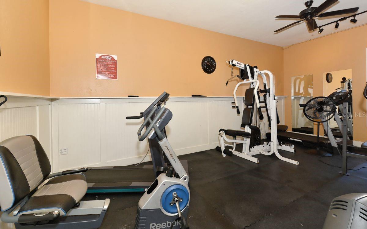 Image 33 of 37 For 1801 Gulf Drive N 276