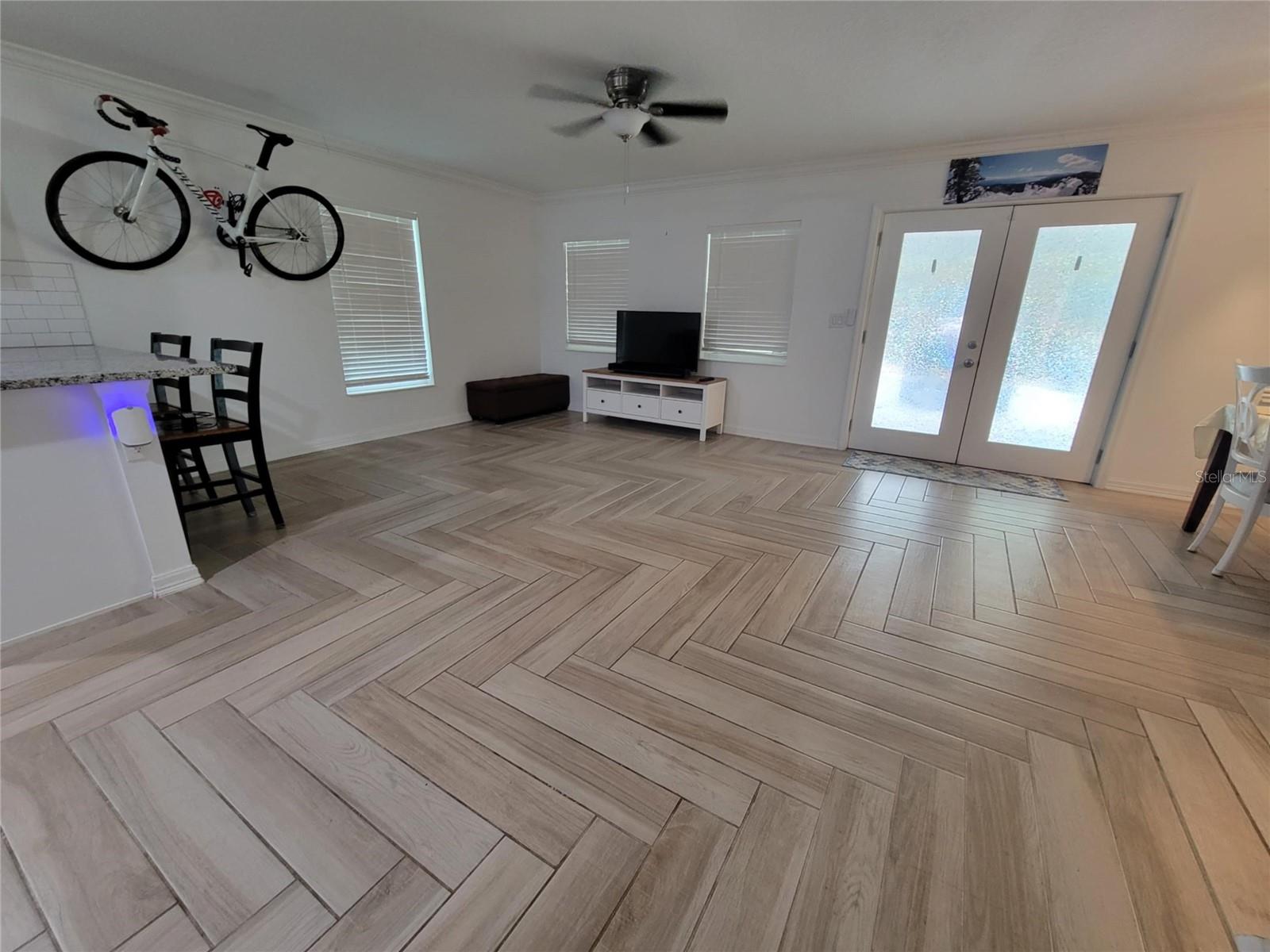 Image 11 of 36 For 328 20th Street W