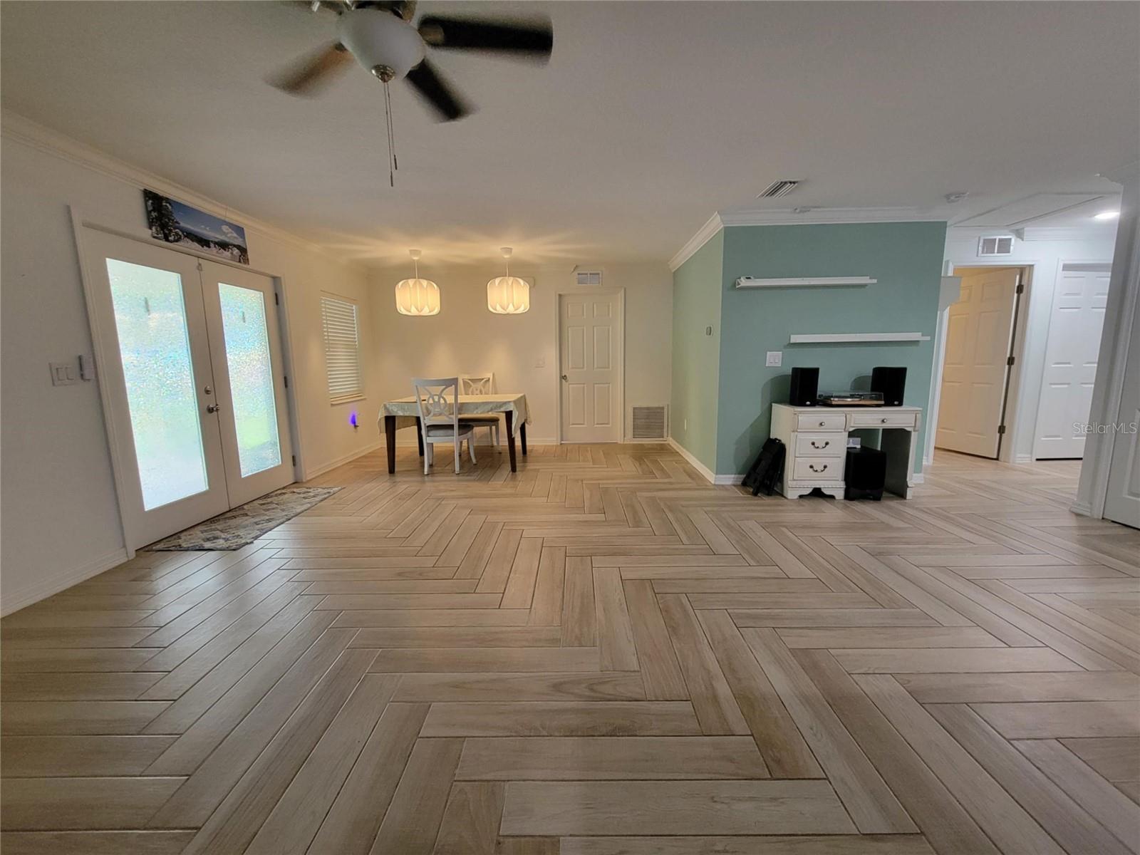 Image 12 of 36 For 328 20th Street W