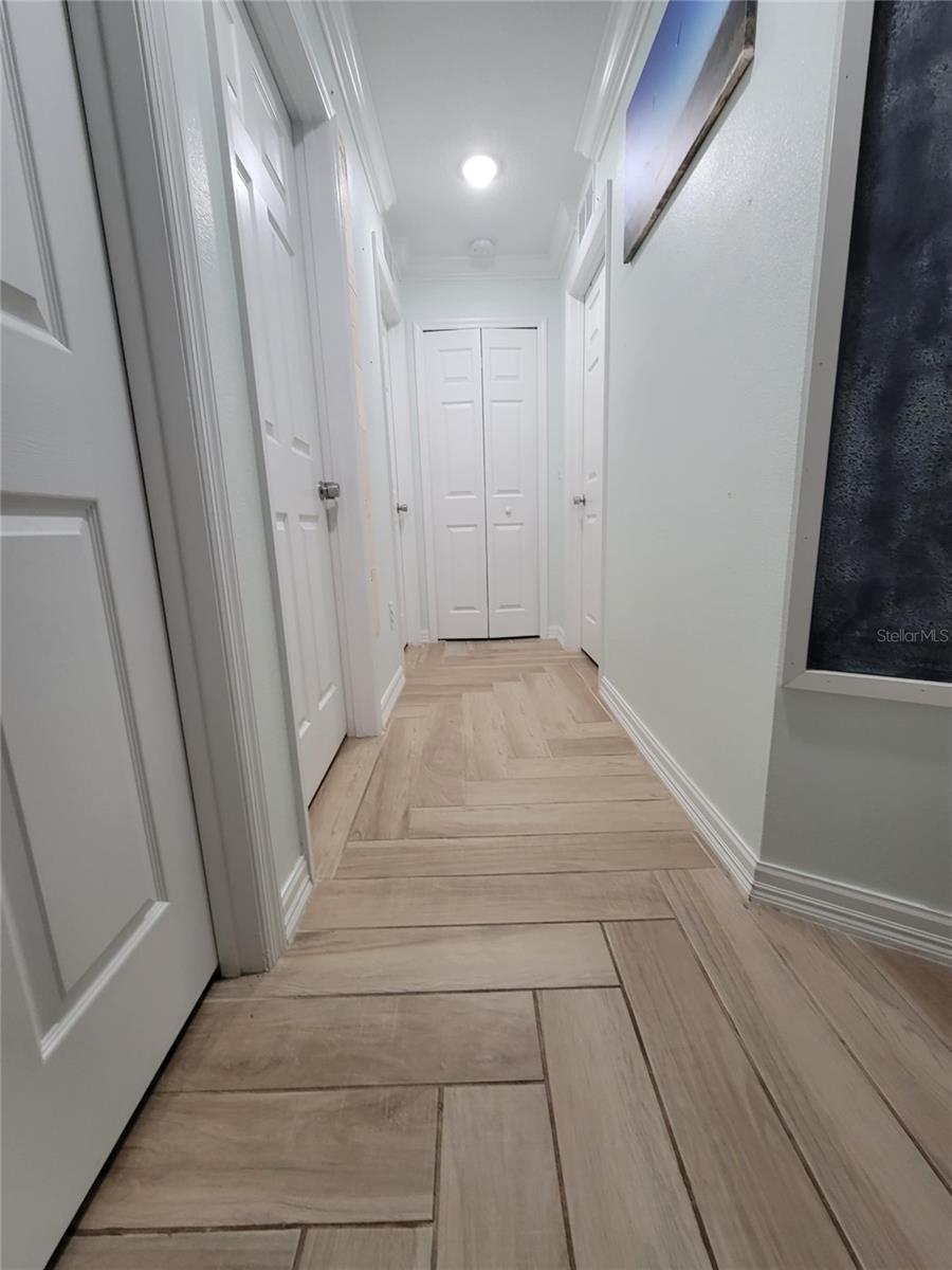 Image 15 of 36 For 328 20th Street W