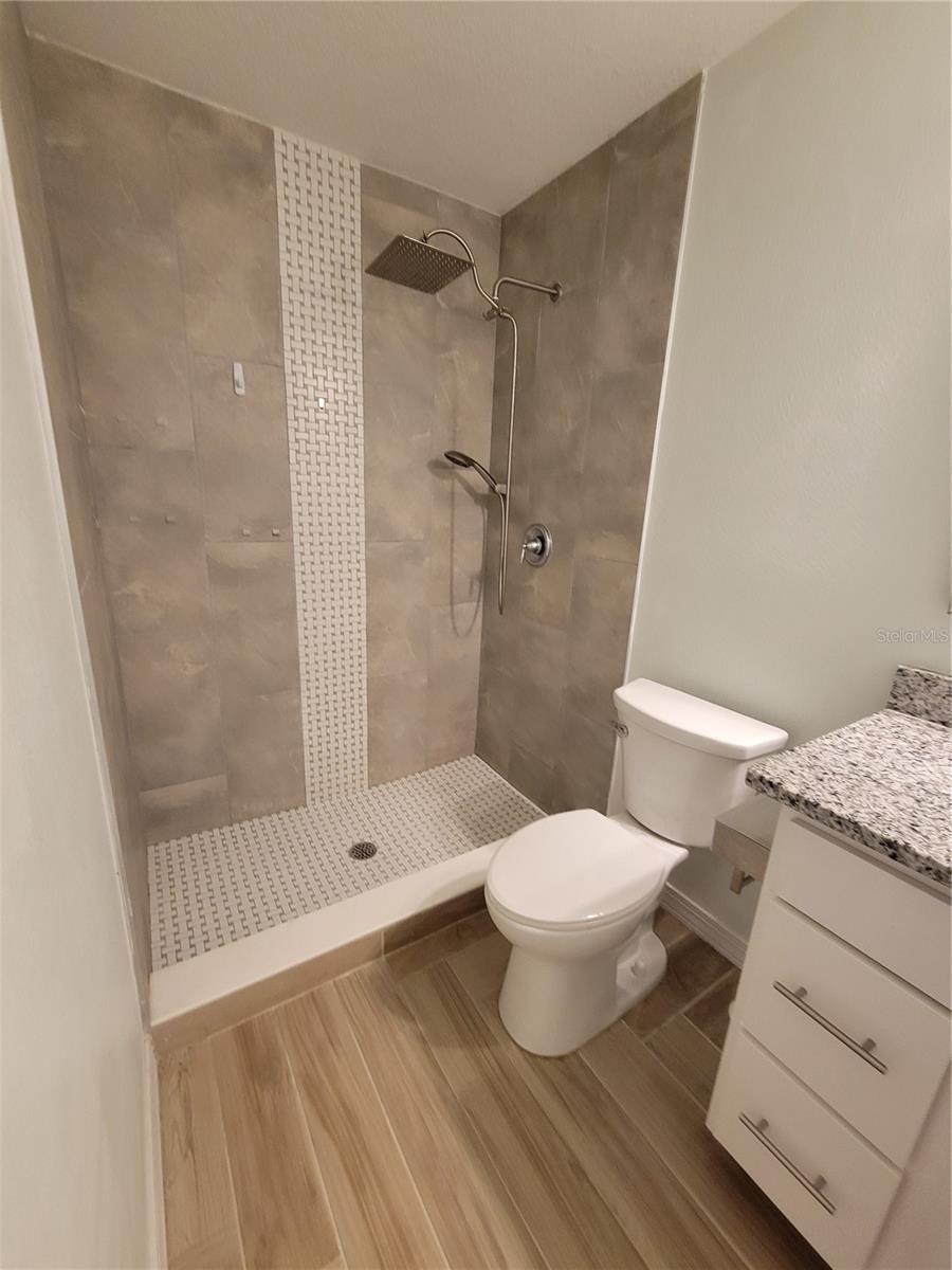 Image 25 of 36 For 328 20th Street W