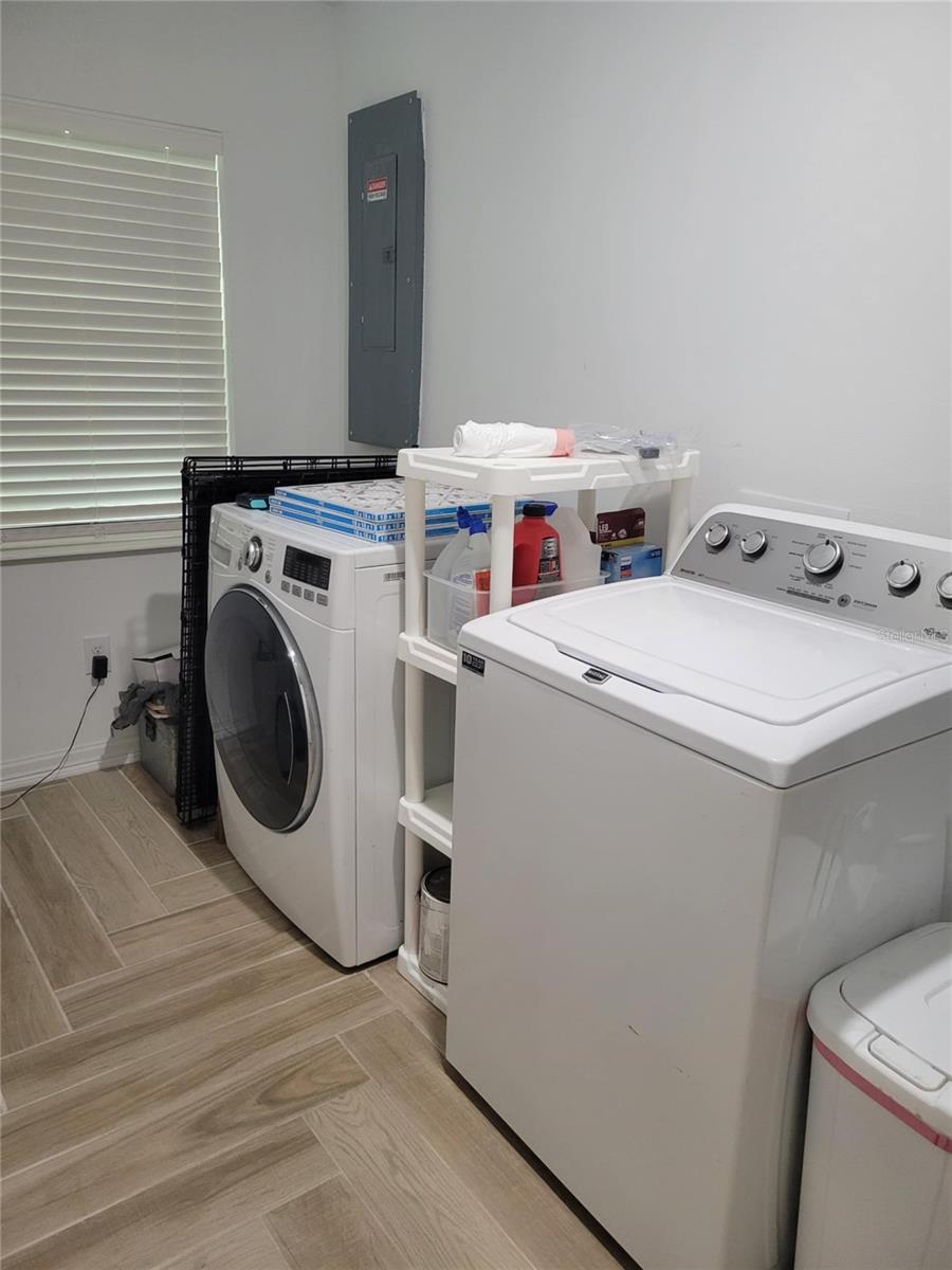 Image 34 of 36 For 328 20th Street W