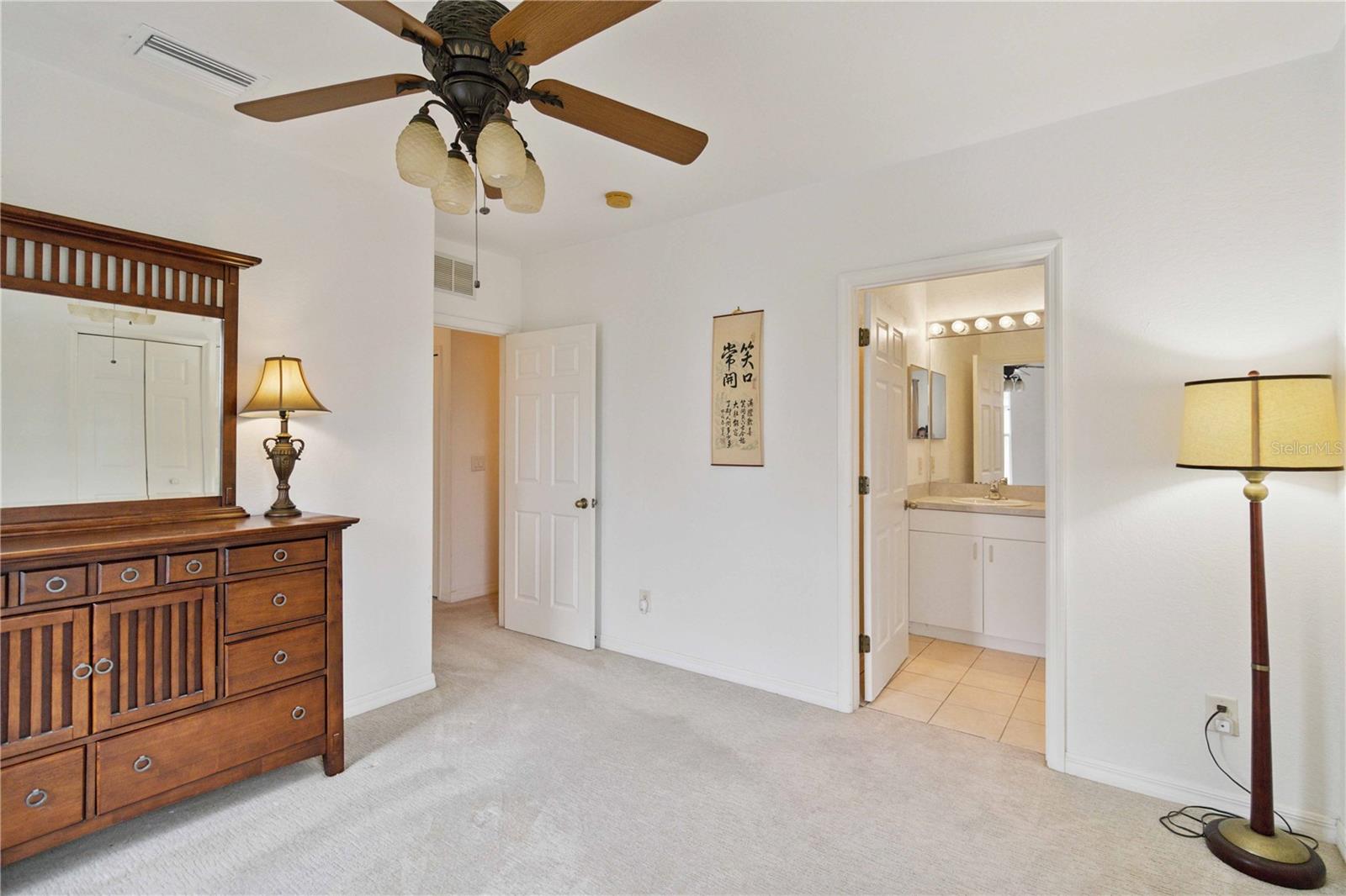Image 18 of 30 For 2303 28th Avenue E