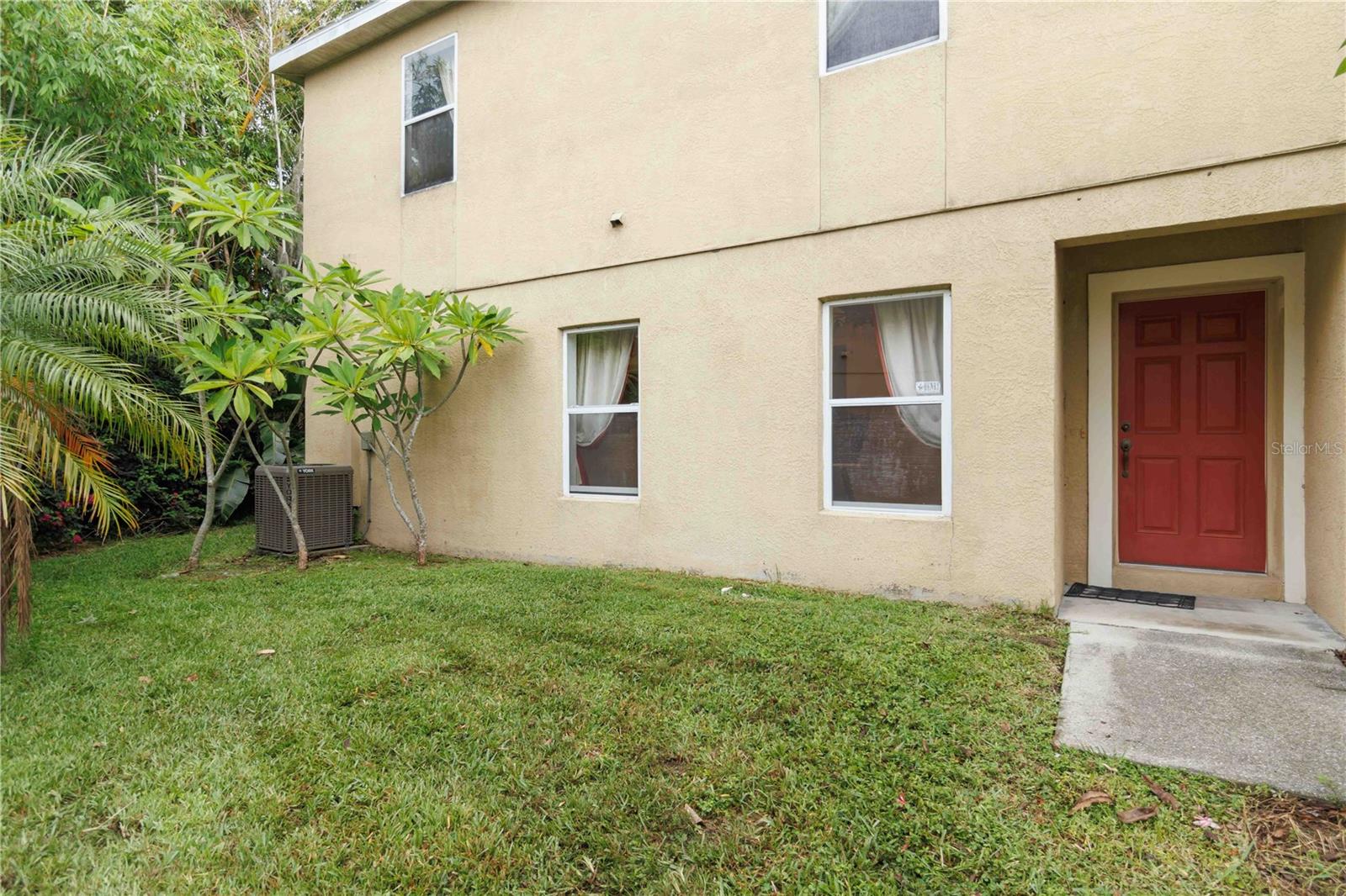 Image 4 of 30 For 2303 28th Avenue E