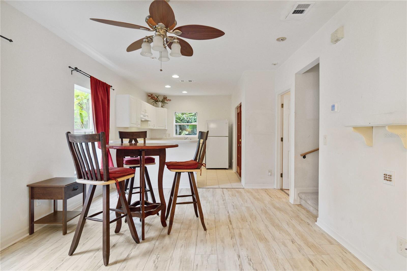 Image 8 of 30 For 2303 28th Avenue E