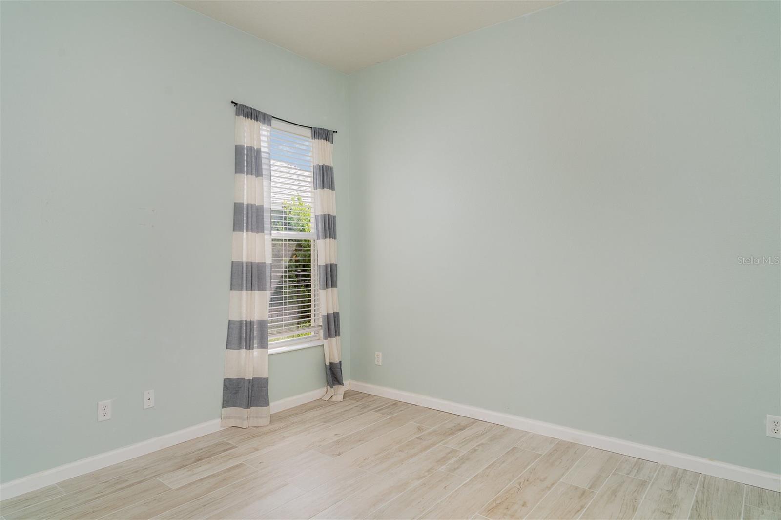 Image 17 of 41 For 5405 98th Avenue E