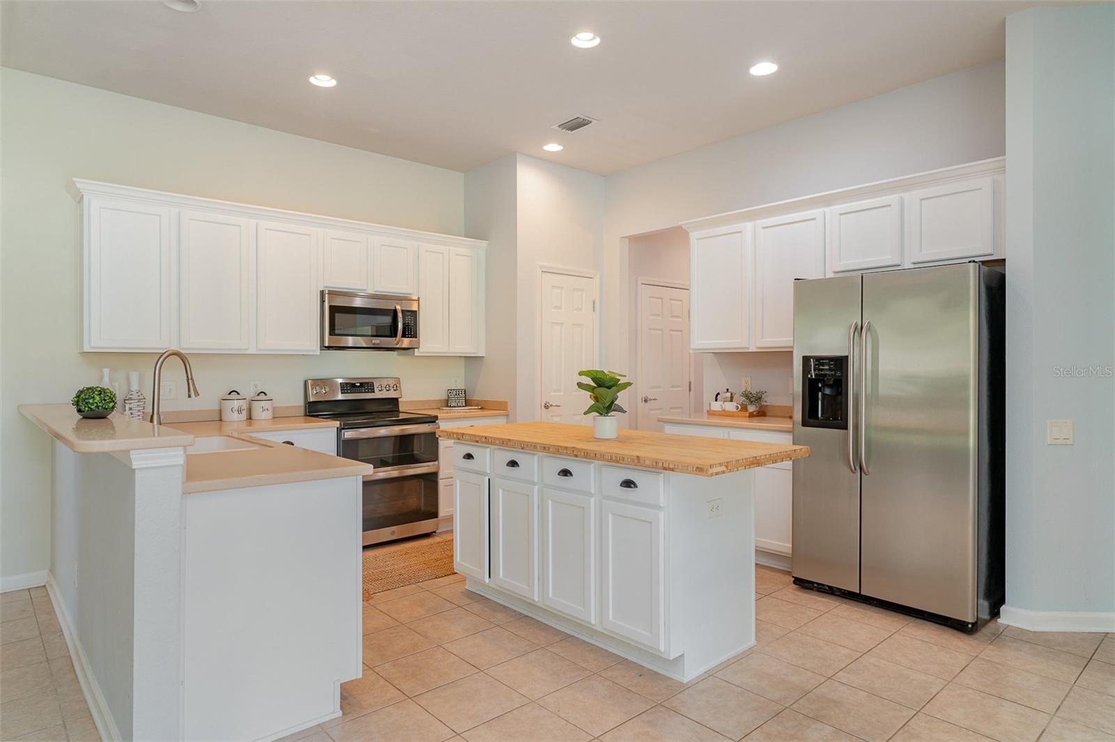 Image 8 of 41 For 5405 98th Avenue E
