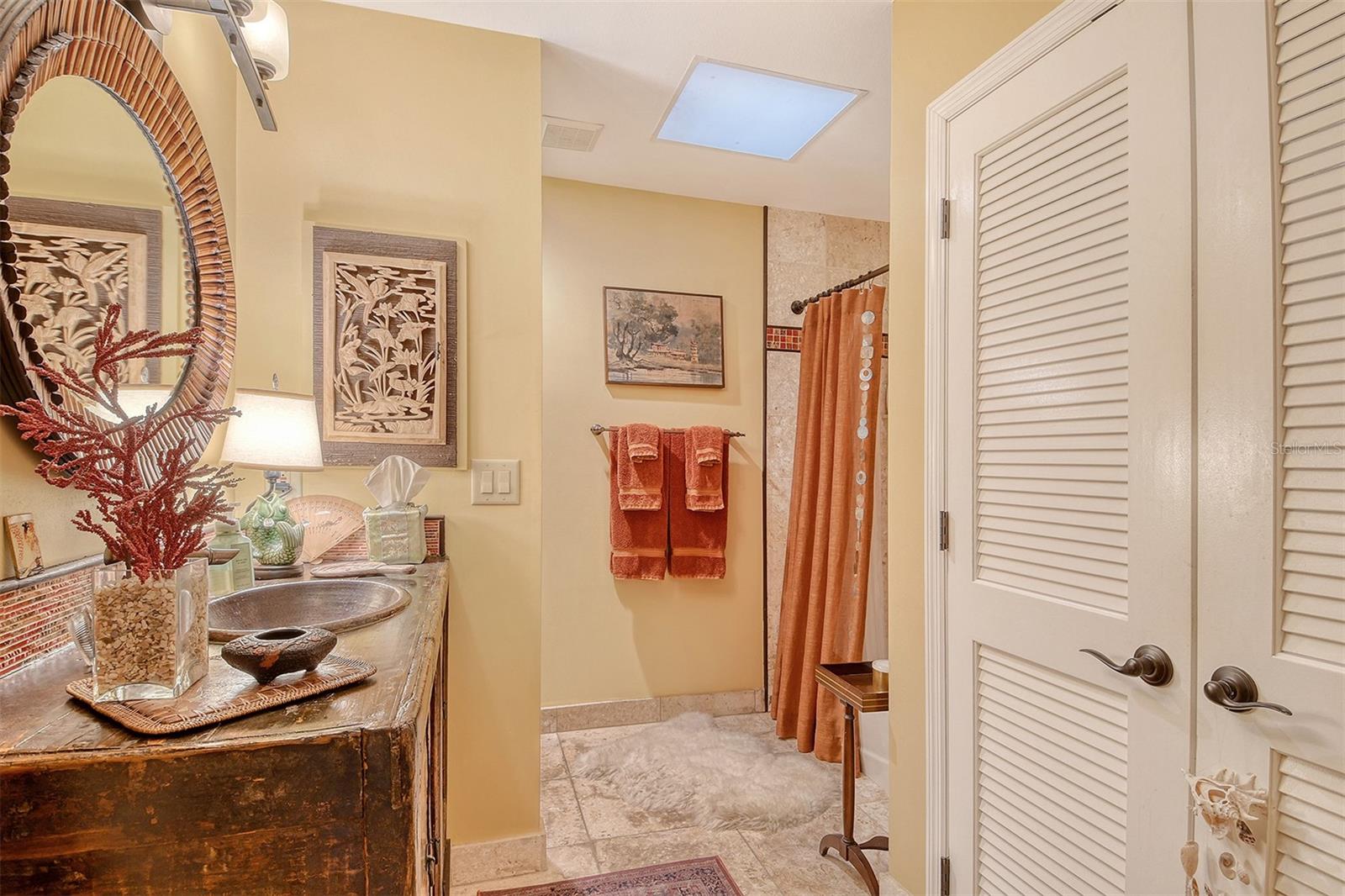 Image 32 of 100 For 701 Marbury Lane