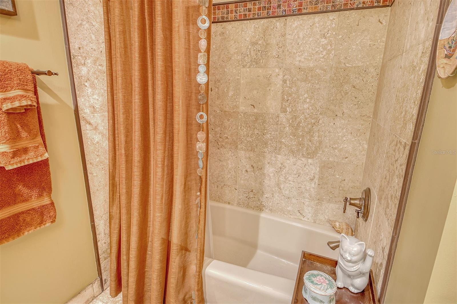 Image 33 of 100 For 701 Marbury Lane