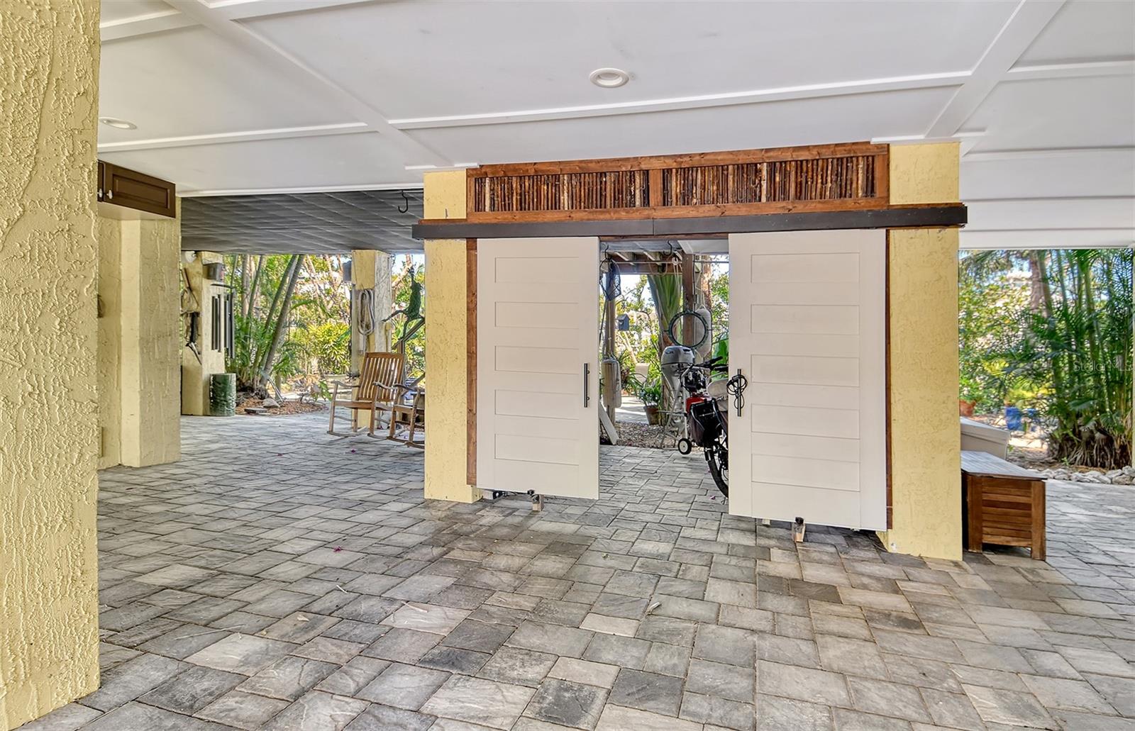 Image 61 of 100 For 701 Marbury Lane