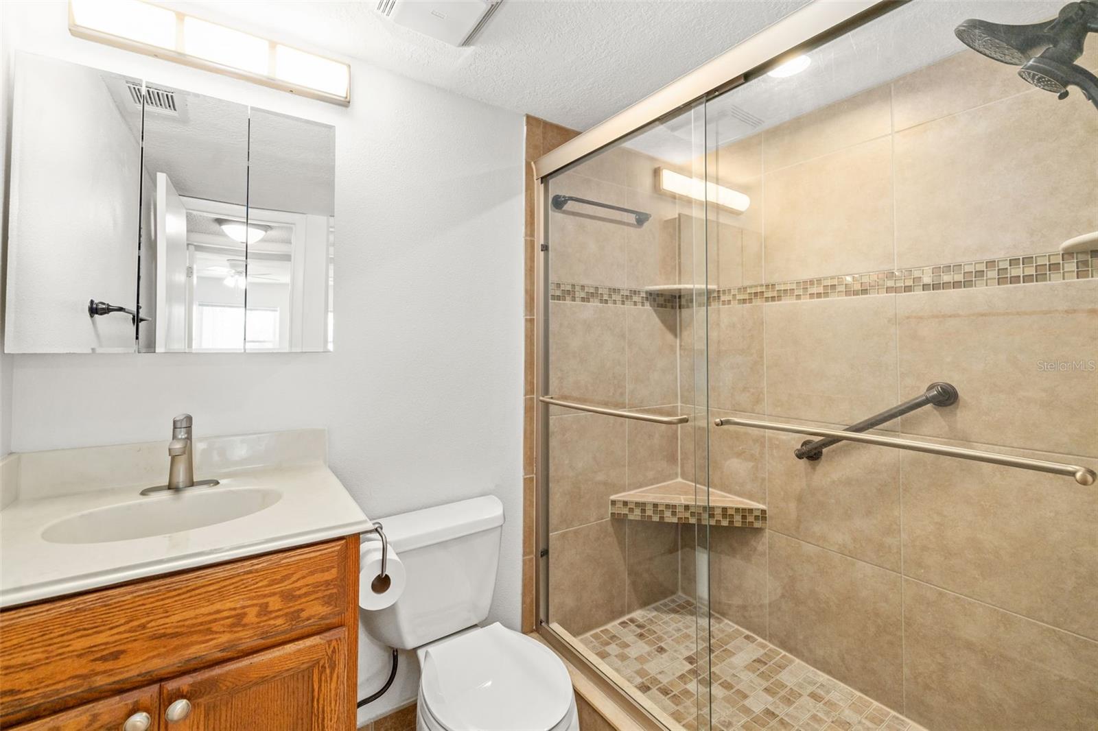 Image 13 of 33 For 3217 Beneva Road 204