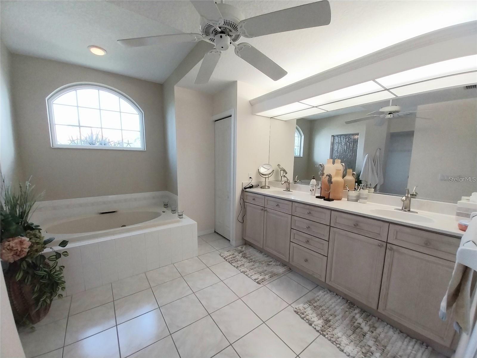 Image 16 of 28 For 4176 Hearthstone Drive