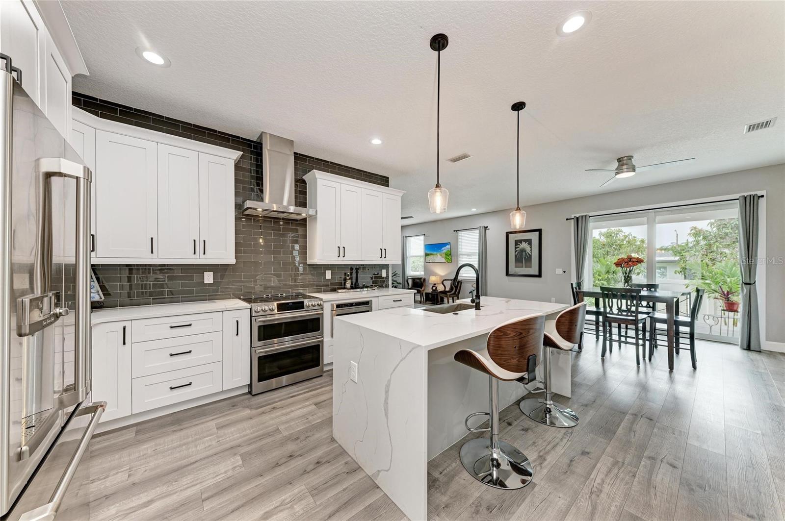 Image 10 of 48 For 4314 Des Plaines Drive