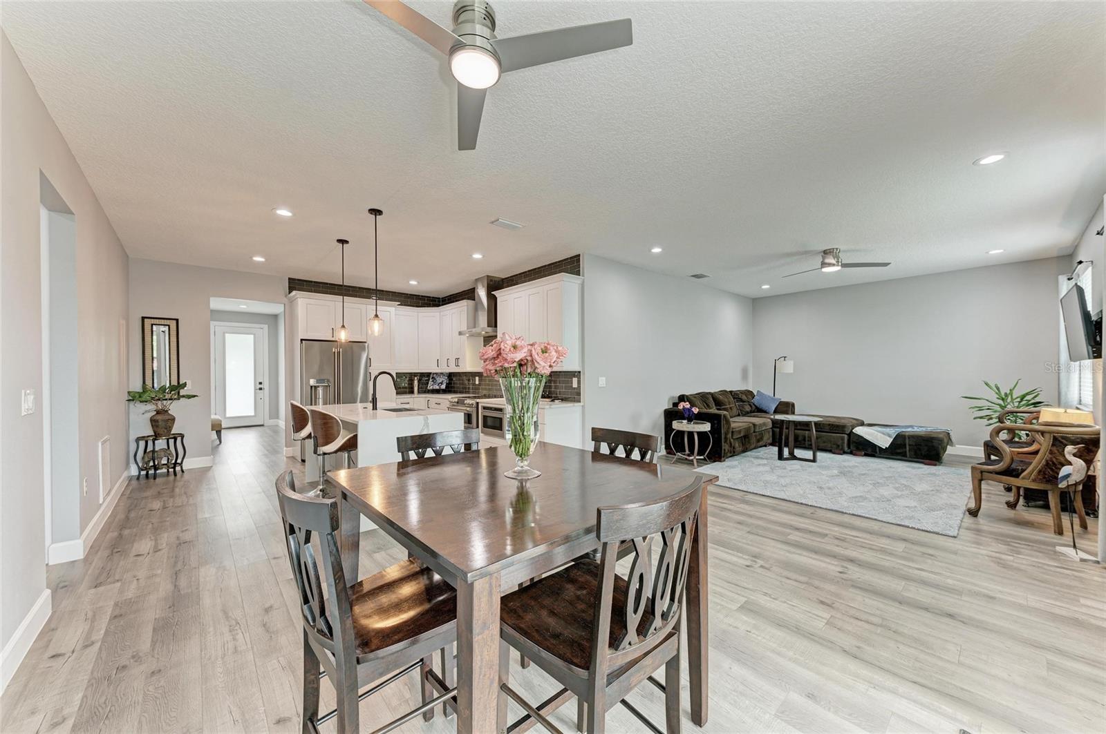 Image 24 of 48 For 4314 Des Plaines Drive