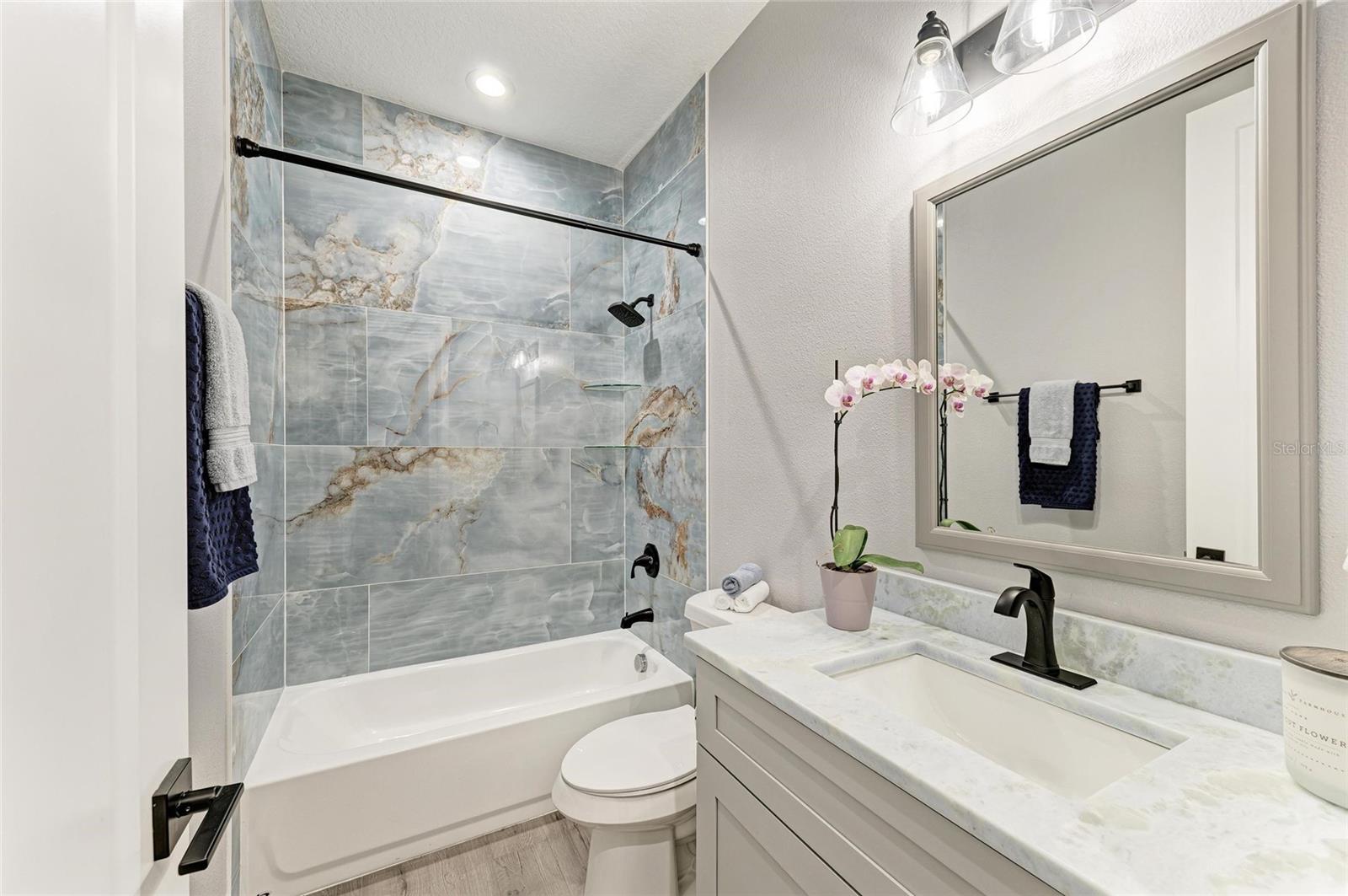 Image 34 of 48 For 4314 Des Plaines Drive
