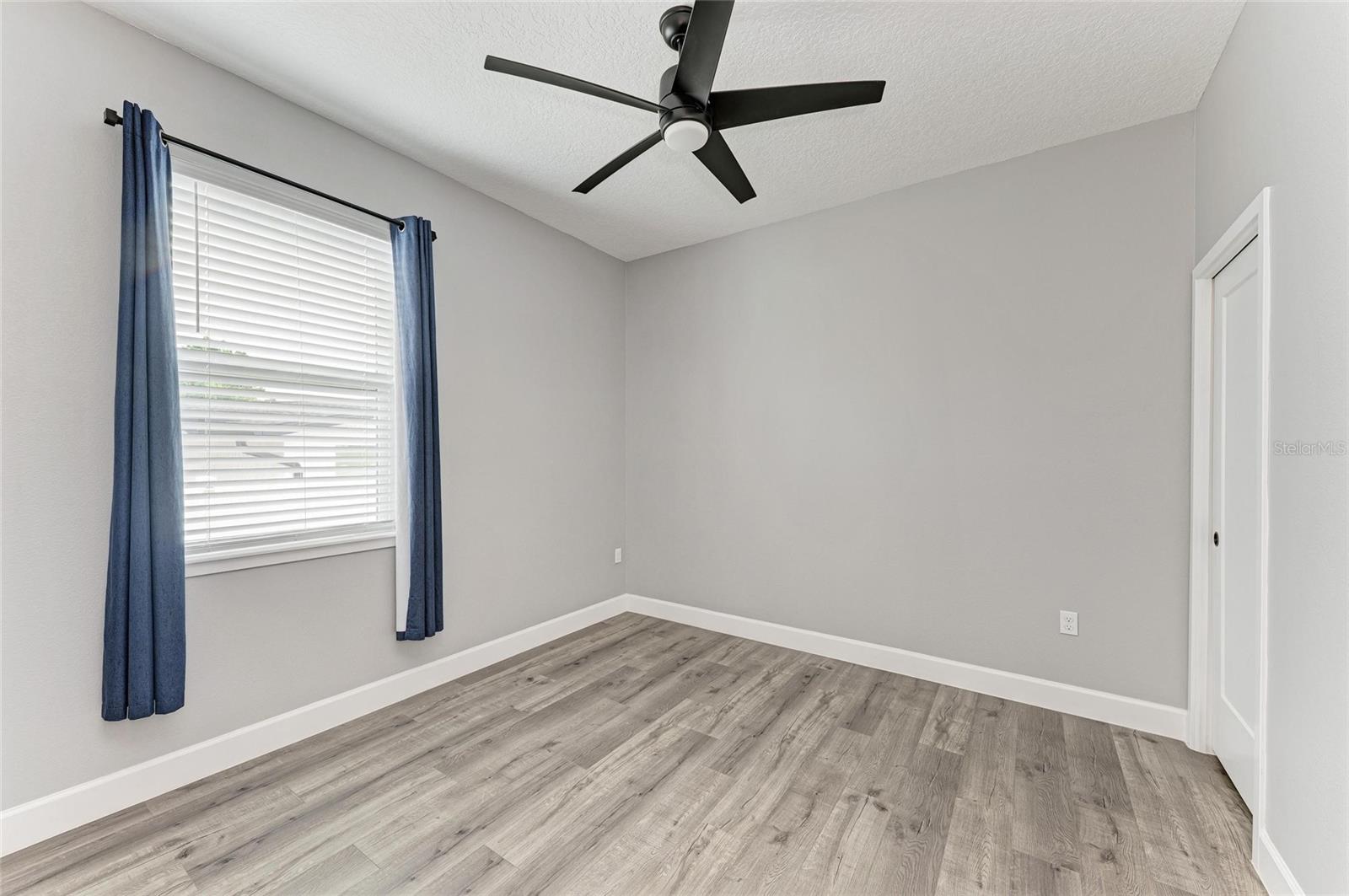 Image 35 of 48 For 4314 Des Plaines Drive
