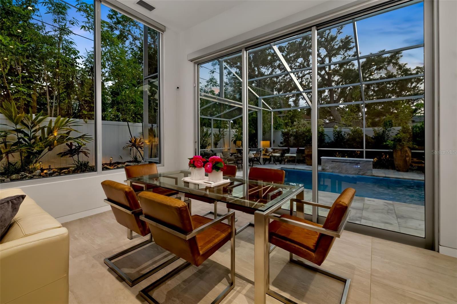Image 10 of 61 For 904 Virginia Drive