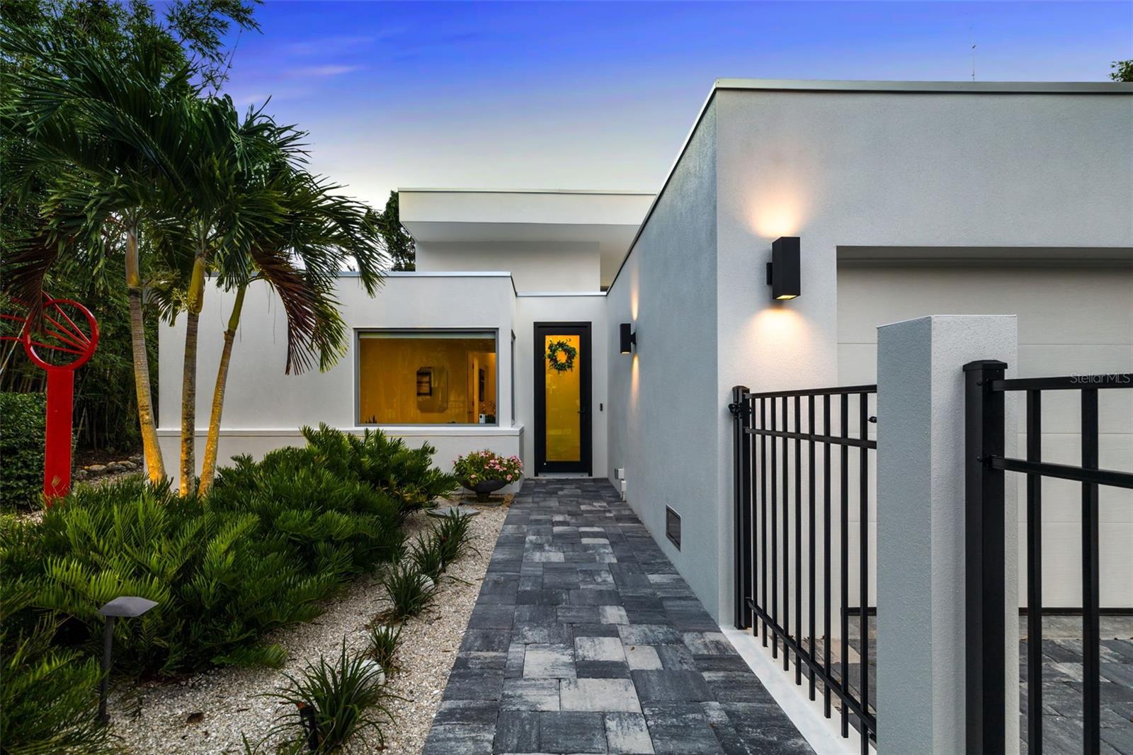 Image 2 of 61 For 904 Virginia Drive