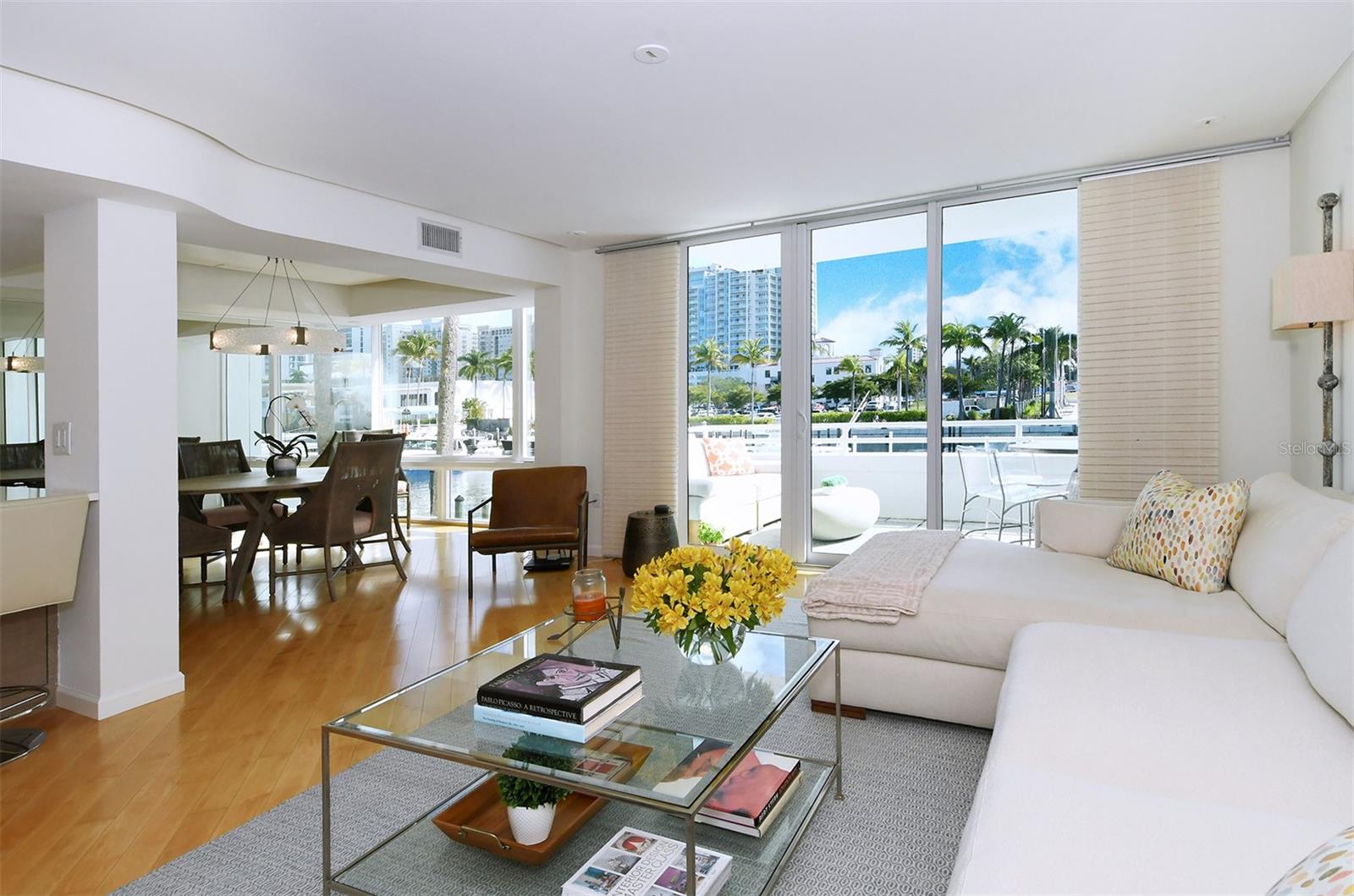 Image 9 of 63 For 922 Blvd Of The Arts  922