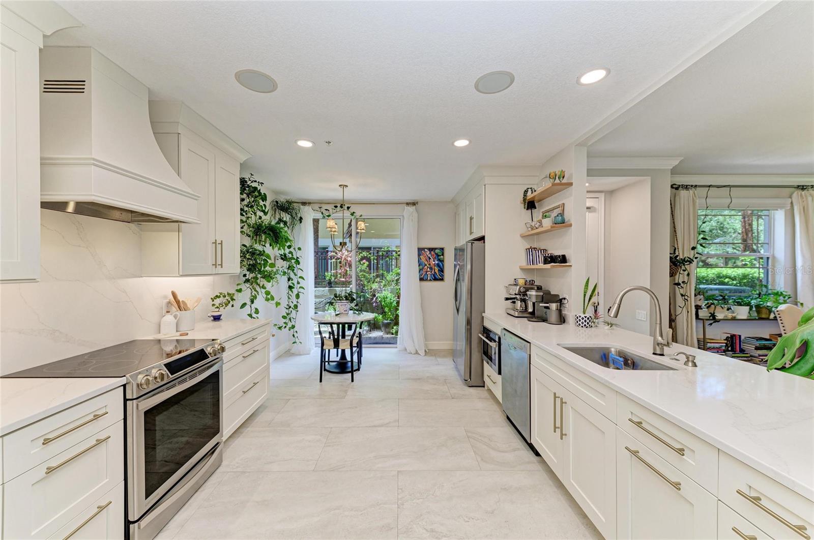 Image 18 of 72 For 6536 Moorings Point Circle 101