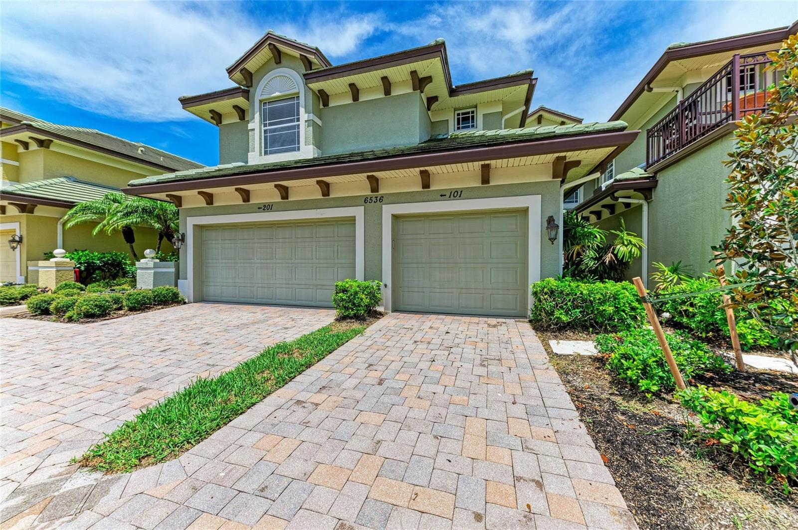 Image 2 of 72 For 6536 Moorings Point Circle 101