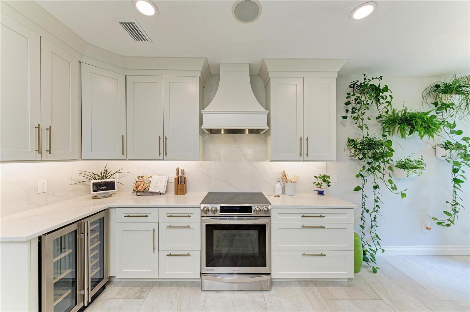 Image 20 of 72 For 6536 Moorings Point Circle 101