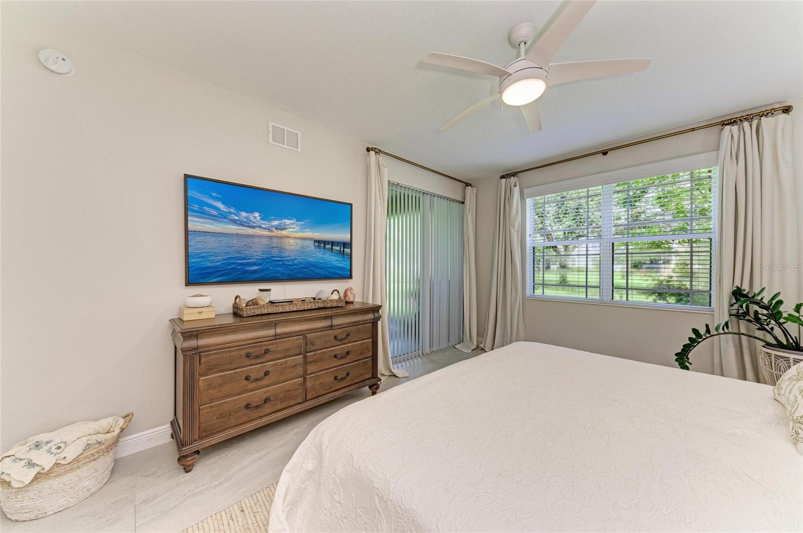 Image 28 of 72 For 6536 Moorings Point Circle 101