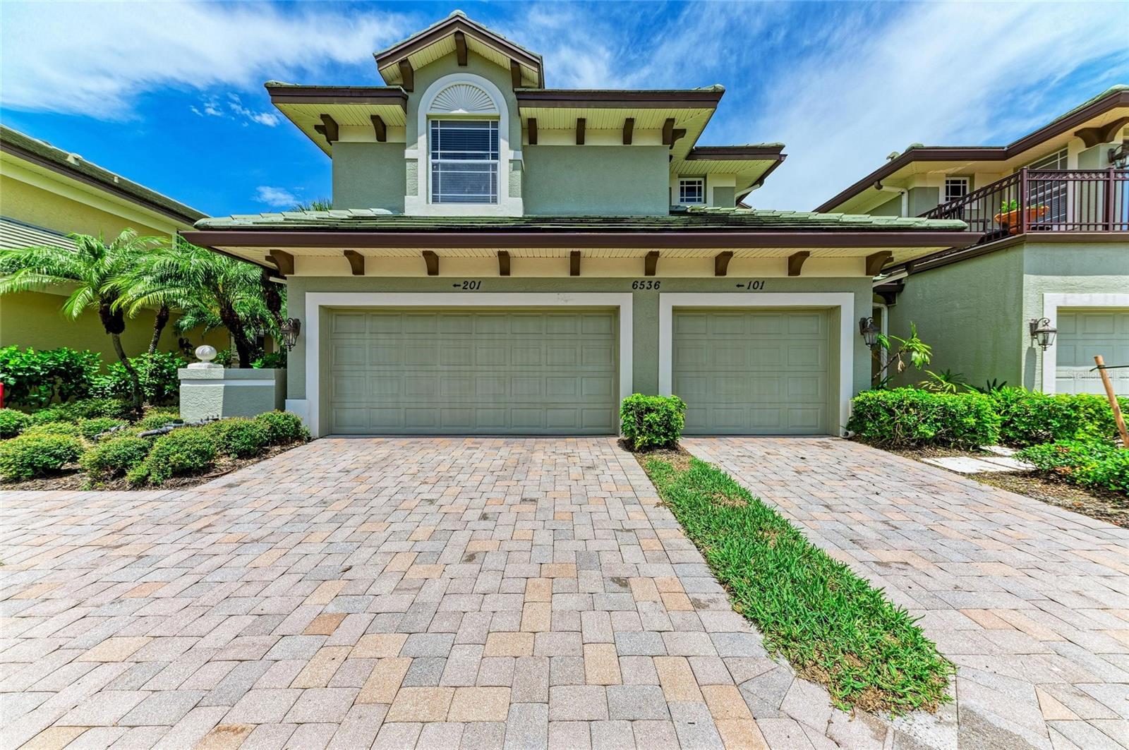 Image 6 of 72 For 6536 Moorings Point Circle 101