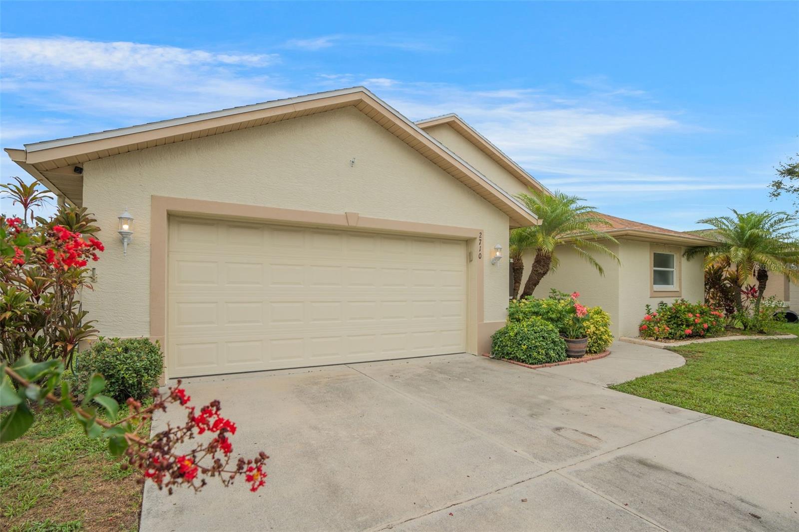 Image 4 of 35 For 2710 93rd Court E