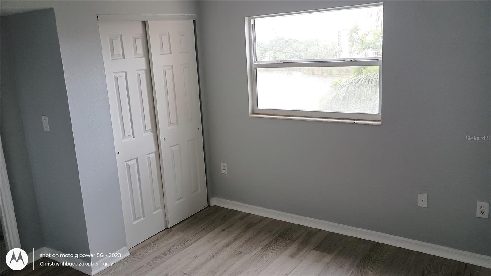 Image 7 of 13 For 4111 Lake Bayshore Drive 408