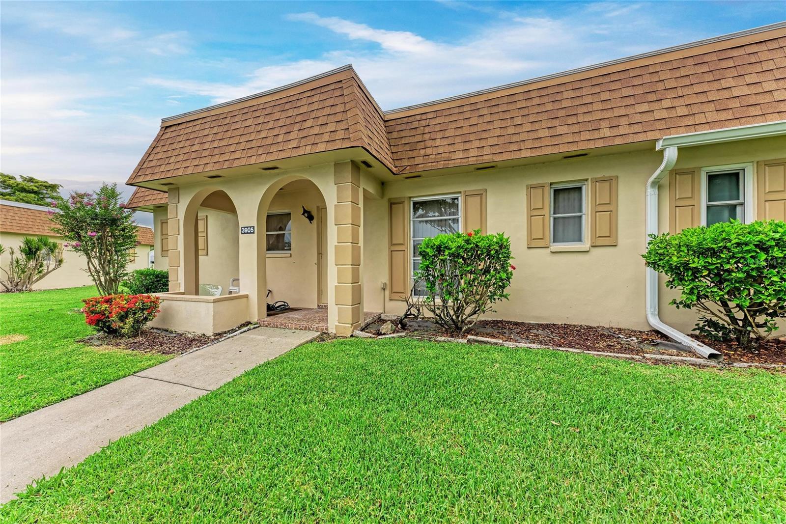 Image 3 of 31 For 3905 34th Avenue Drive W 36