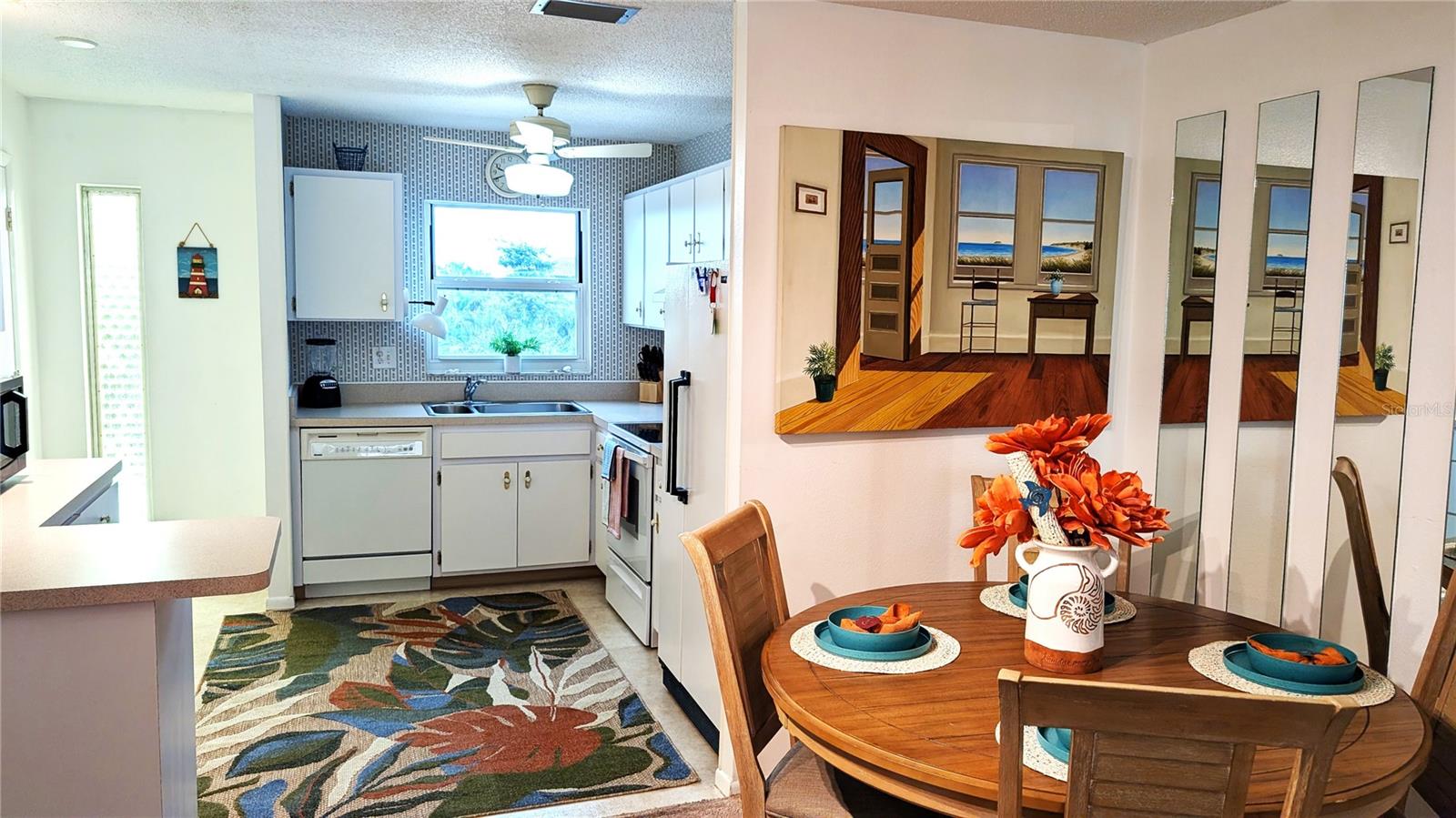 Image 11 of 39 For 915 Beach Road 321