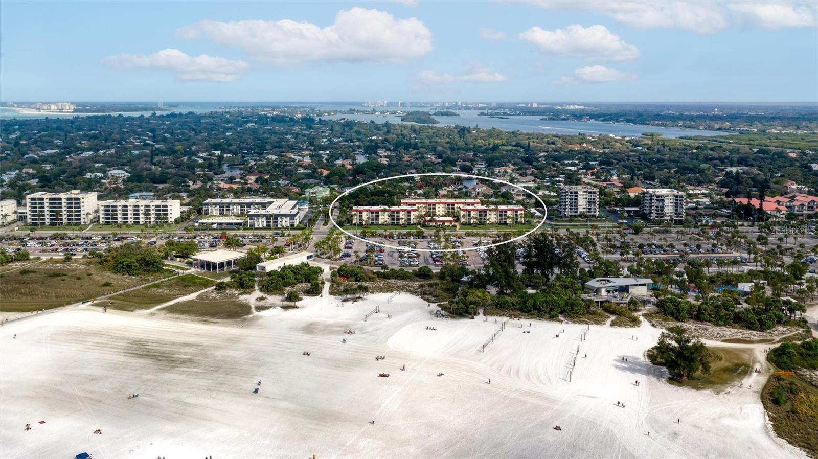 Image 24 of 39 For 915 Beach Road 321