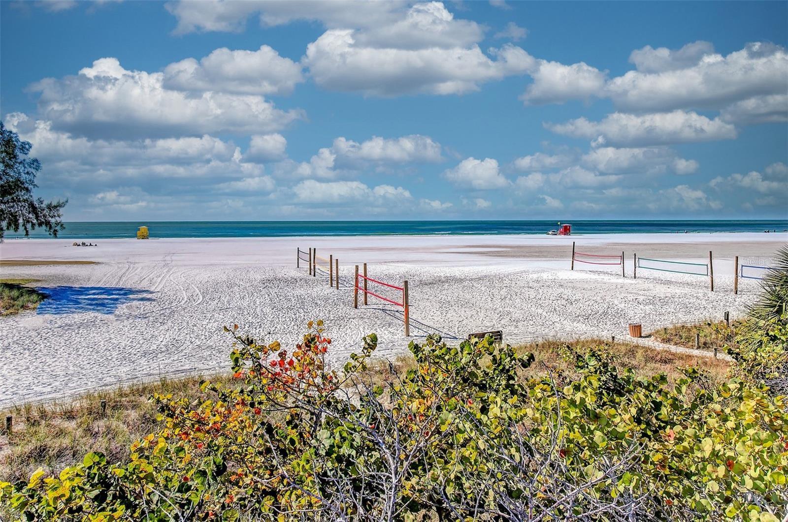 Image 29 of 39 For 915 Beach Road 321