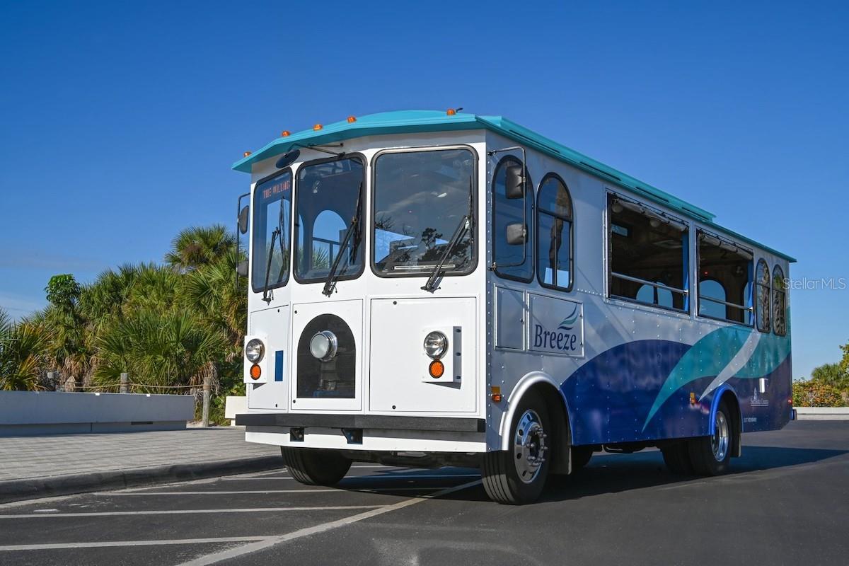 Image 30 of 39 For 915 Beach Road 321