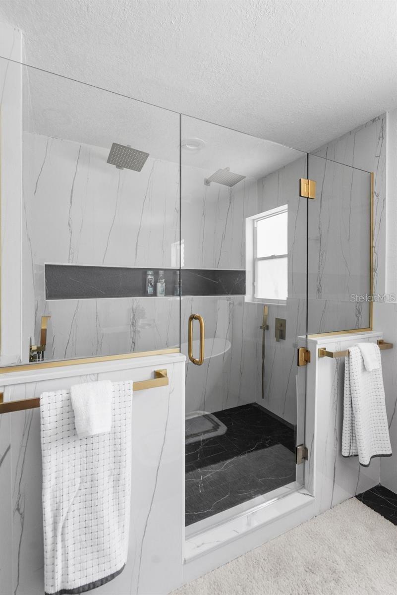 Image 20 of 34 For 13521 Stacey Drive