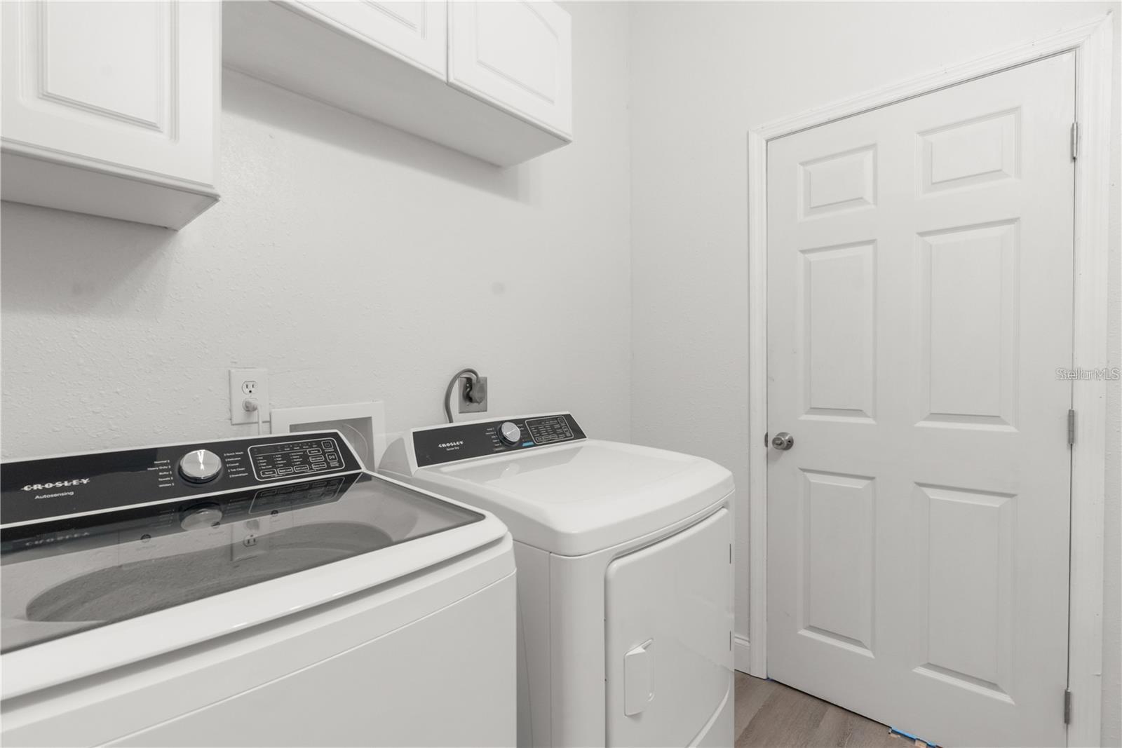 Image 29 of 34 For 13521 Stacey Drive