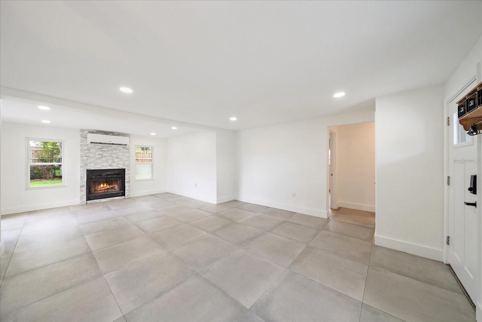 Image 11 of 25 For 3959 Coleridge Place