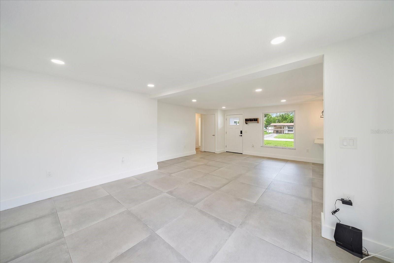 Image 14 of 25 For 3959 Coleridge Place