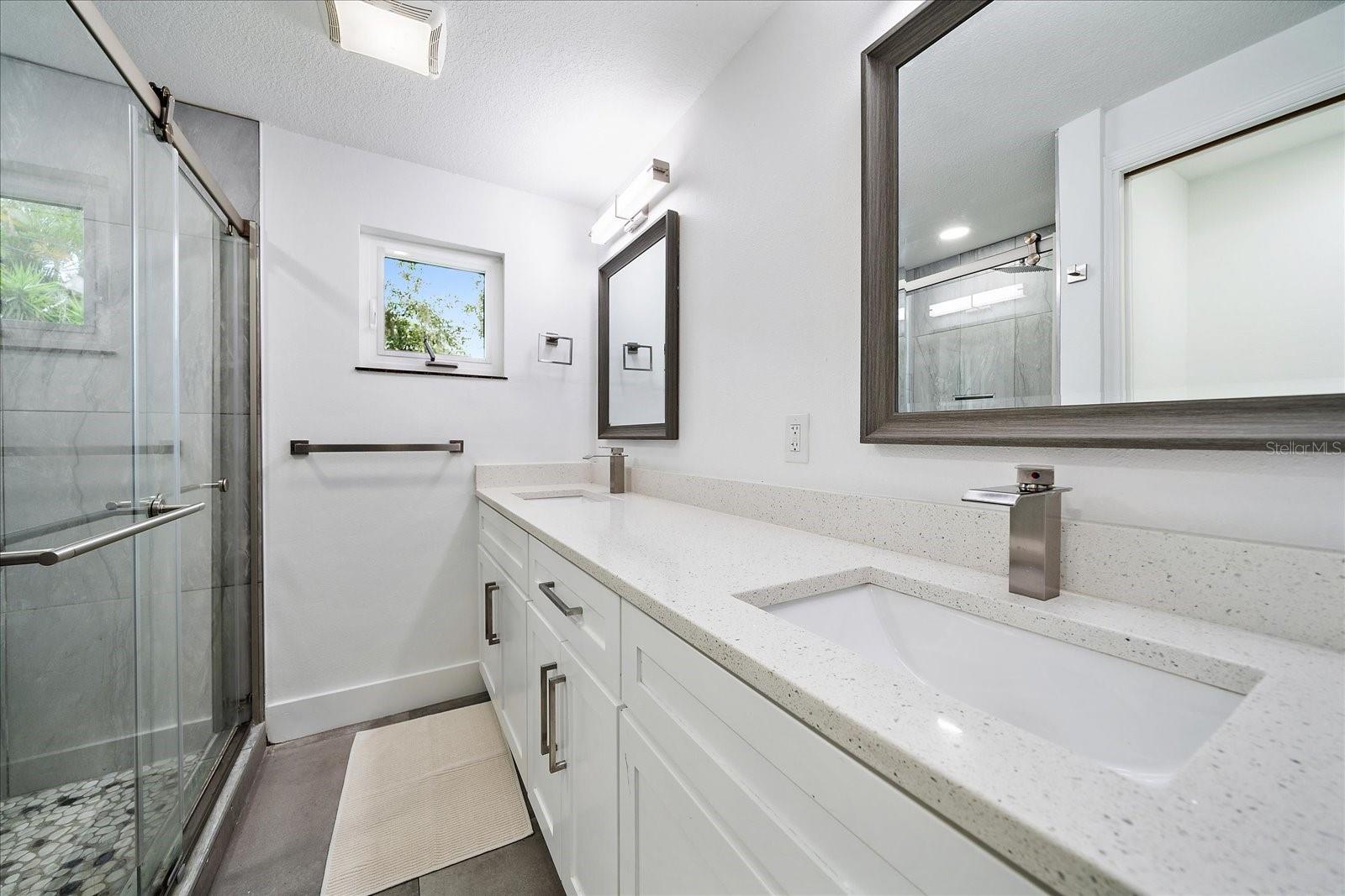 Image 18 of 25 For 3959 Coleridge Place