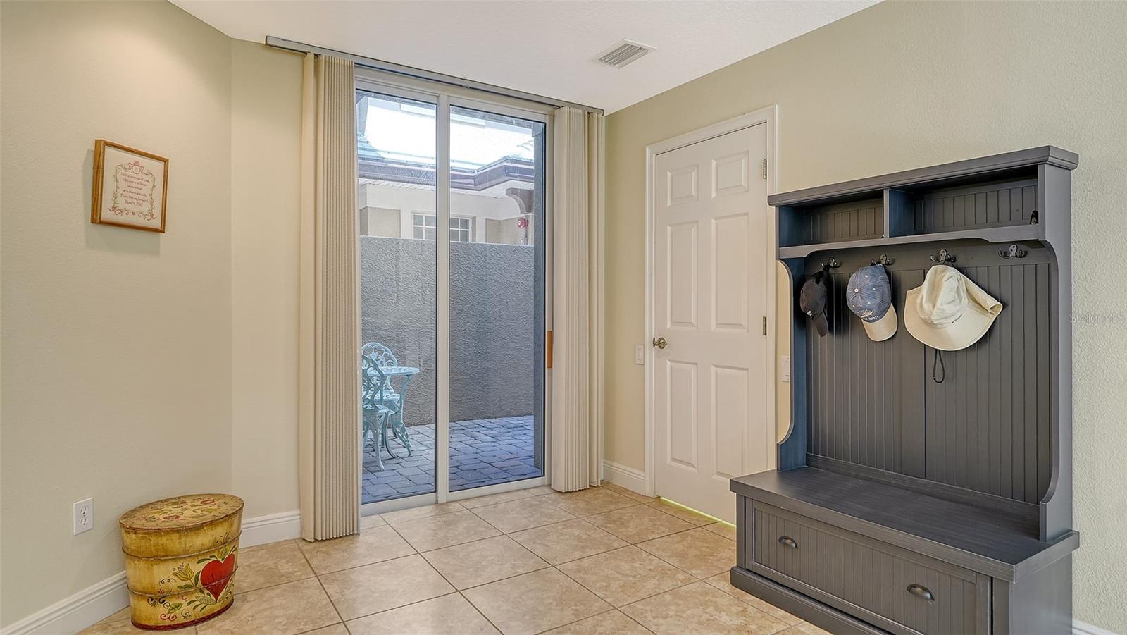 Image 19 of 81 For 6422 Moorings Point Circle 101