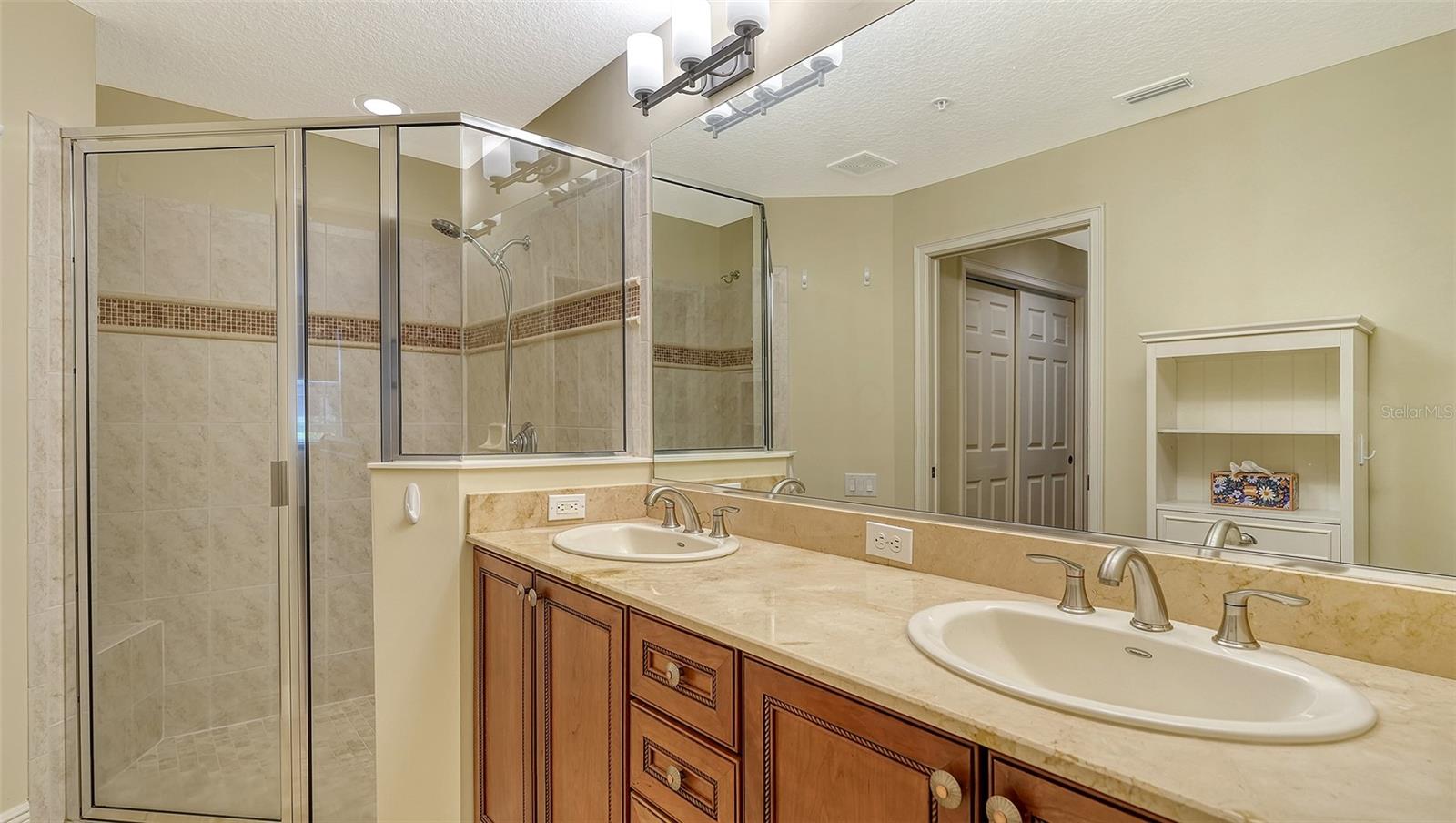 Image 24 of 81 For 6422 Moorings Point Circle 101
