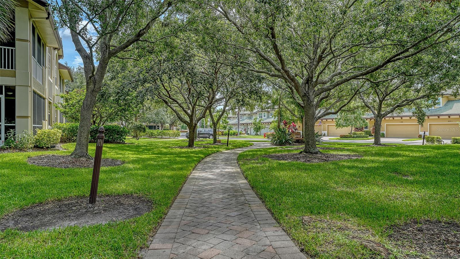 Image 37 of 81 For 6422 Moorings Point Circle 101