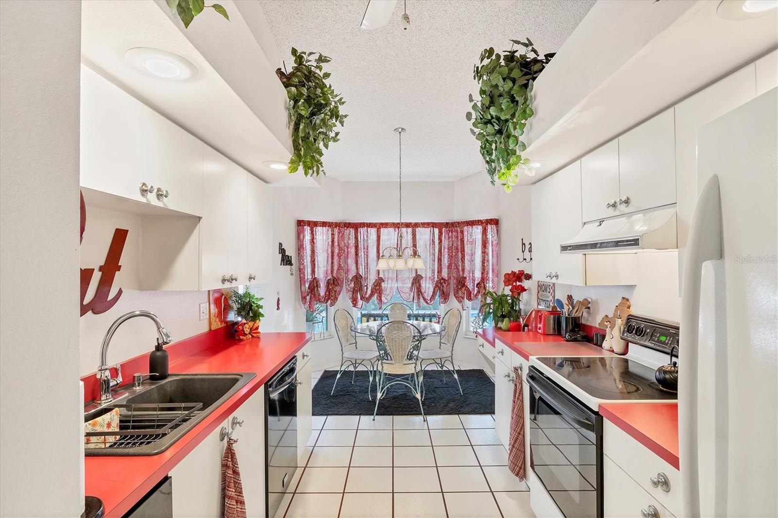 Image 17 of 45 For 5766 Beaurivage Avenue