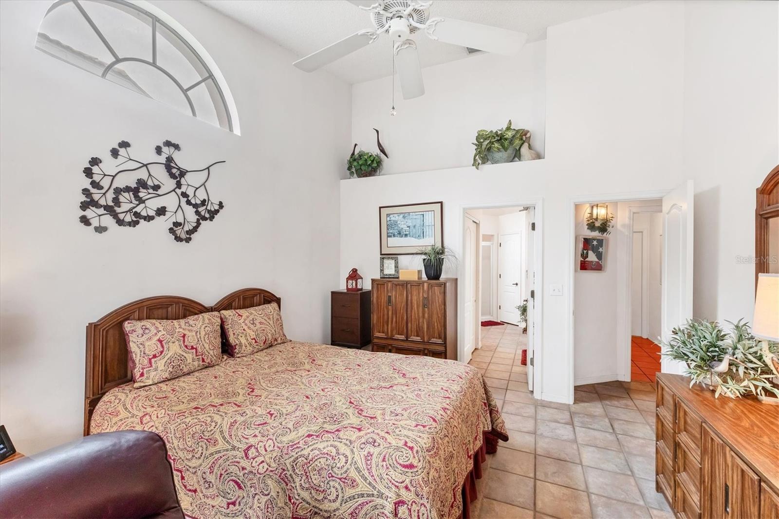 Image 21 of 45 For 5766 Beaurivage Avenue