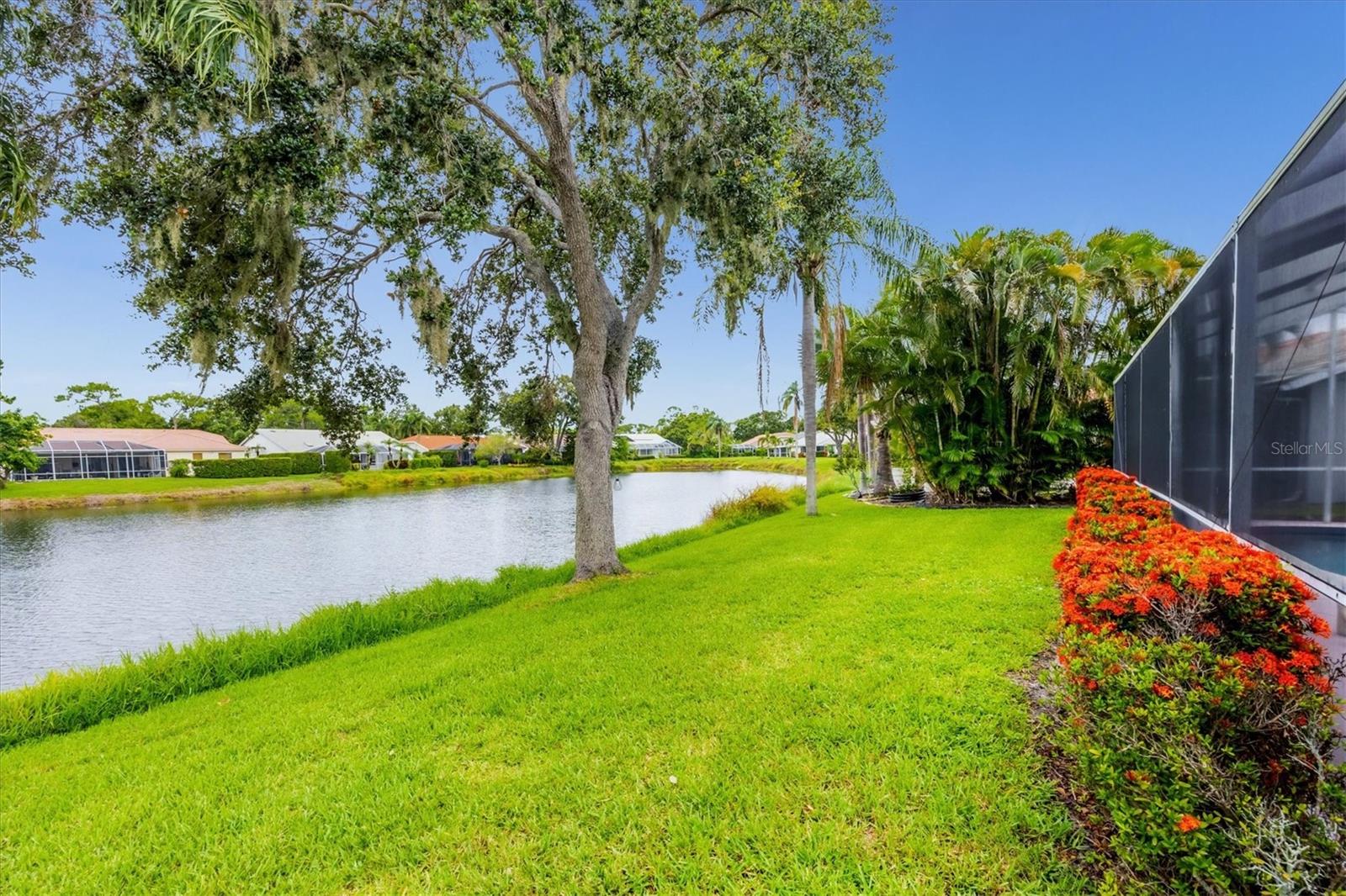 Image 30 of 45 For 5766 Beaurivage Avenue
