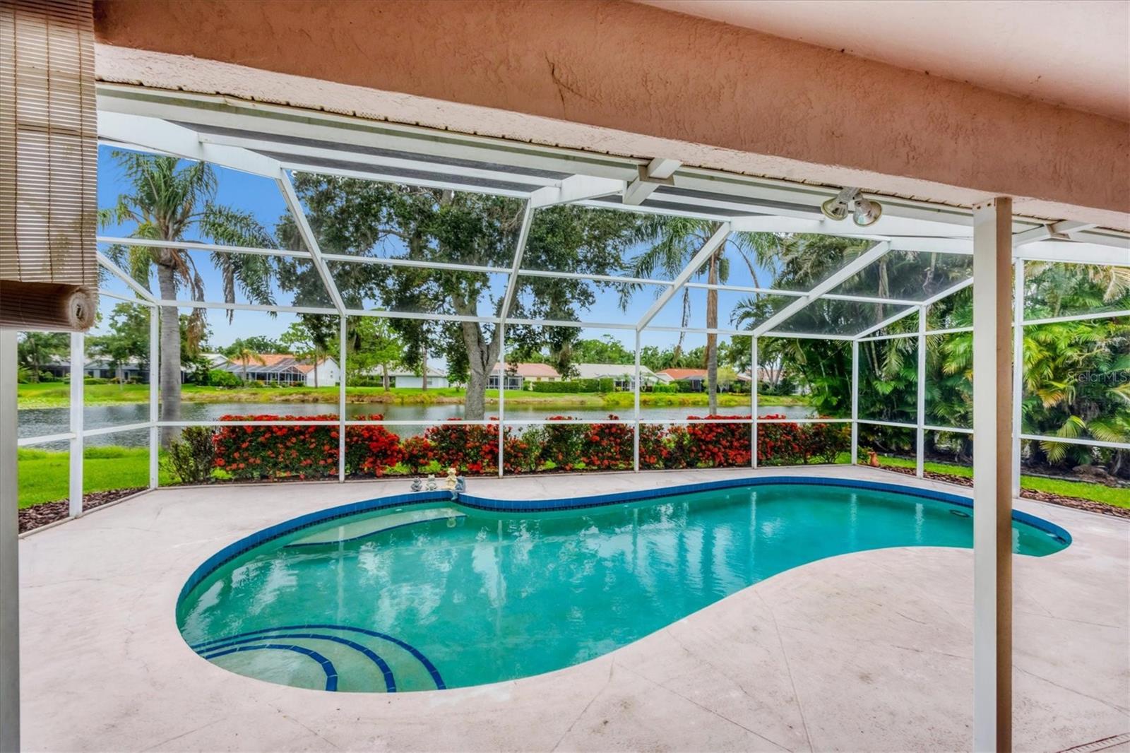Image 5 of 45 For 5766 Beaurivage Avenue