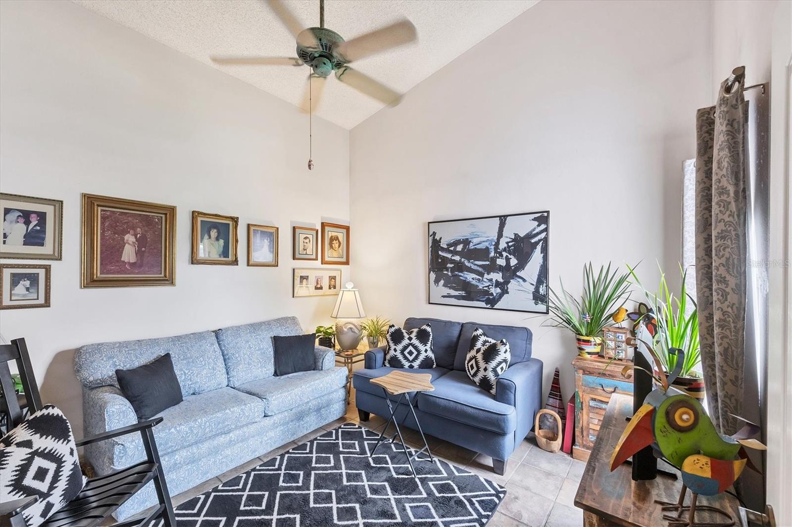 Image 7 of 45 For 5766 Beaurivage Avenue