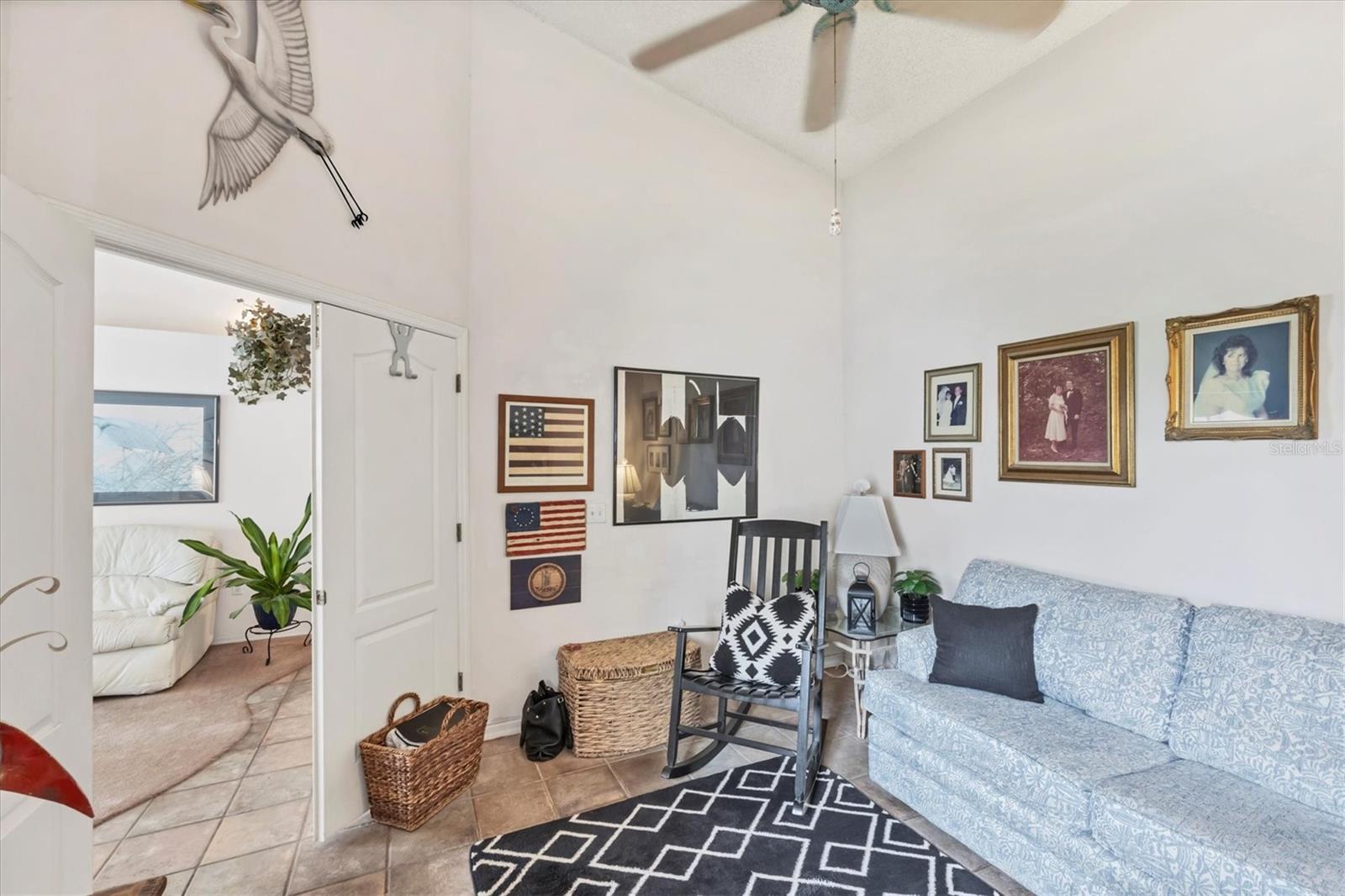Image 8 of 45 For 5766 Beaurivage Avenue