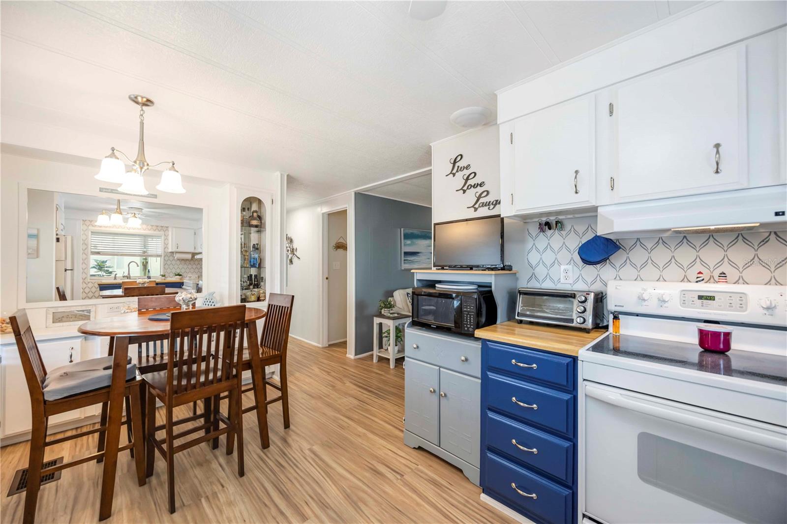 Image 13 of 41 For 170 Edgewood Drive